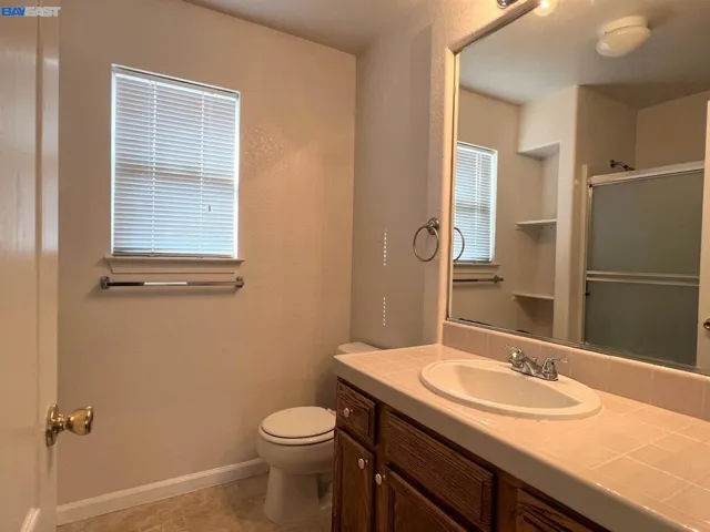 3253 Homestead Ln, Santa Rosa, California 95407