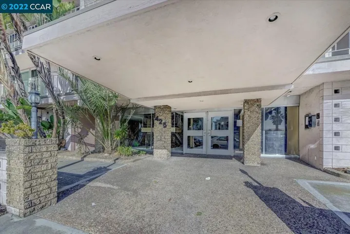1425 Lakeside Dr 206, Oakland, California 94612
