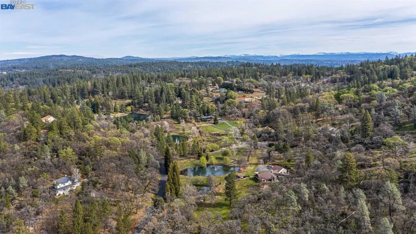 10500 Pekolee Dr, Grass Valley, California 95949