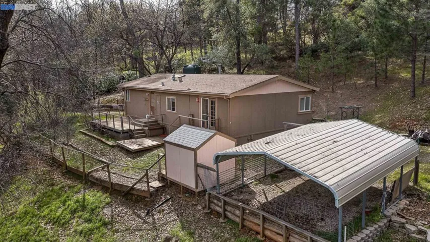 10500 Pekolee Dr, Grass Valley, California 95949