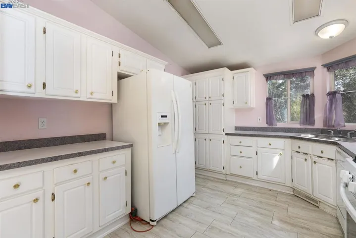 10500 Pekolee Dr, Grass Valley, California 95949