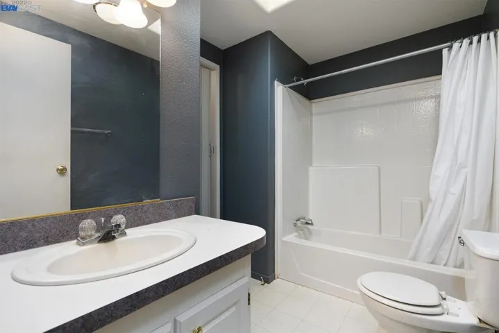 10500 Pekolee Dr, Grass Valley, California 95949