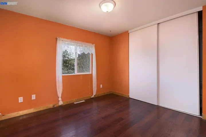 10500 Pekolee Dr, Grass Valley, California 95949