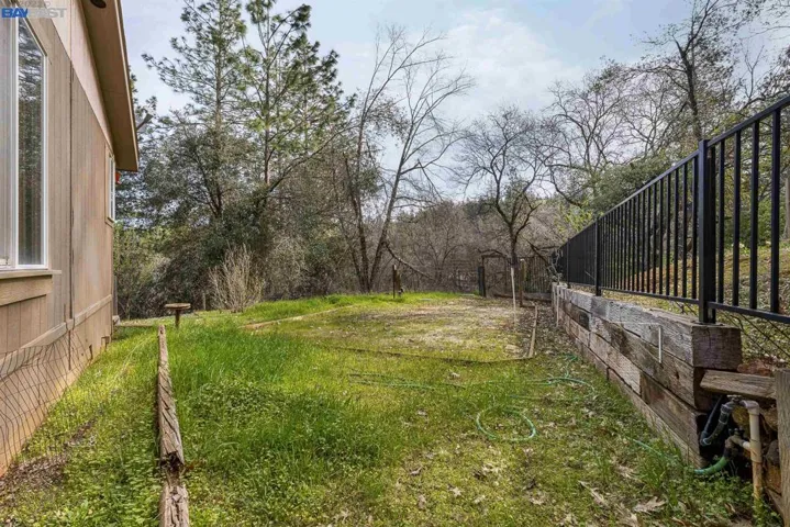 10500 Pekolee Dr, Grass Valley, California 95949
