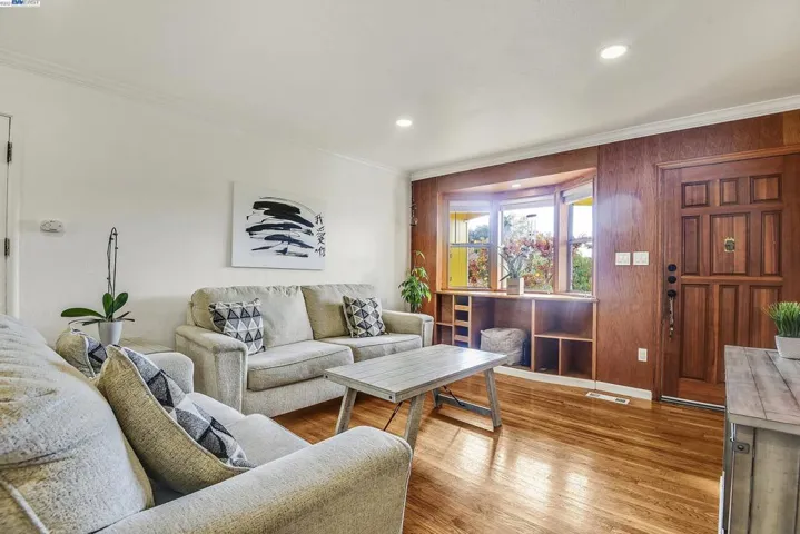 15658 Vassar, San Lorenzo, California 94580