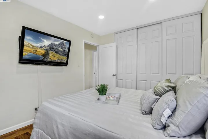 15658 Vassar, San Lorenzo, California 94580