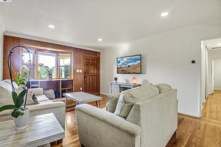 15658 Vassar, San Lorenzo, California 94580