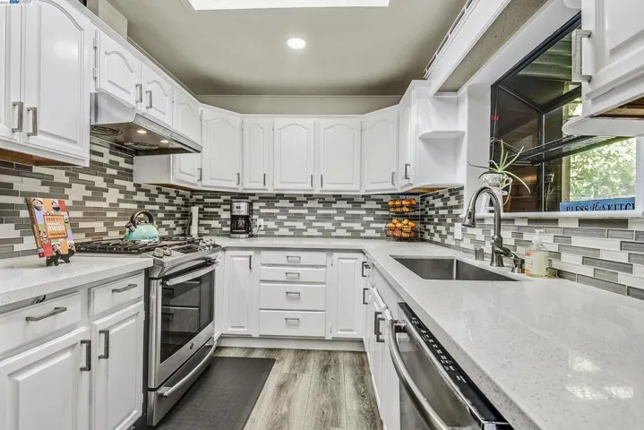 15658 Vassar, San Lorenzo, California 94580