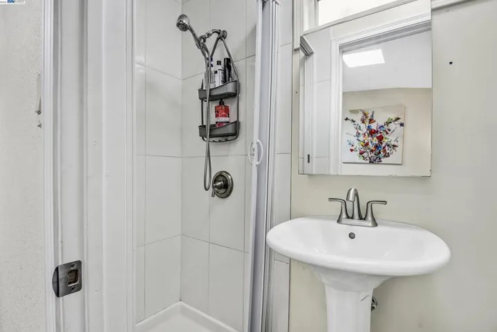 15658 Vassar, San Lorenzo, California 94580