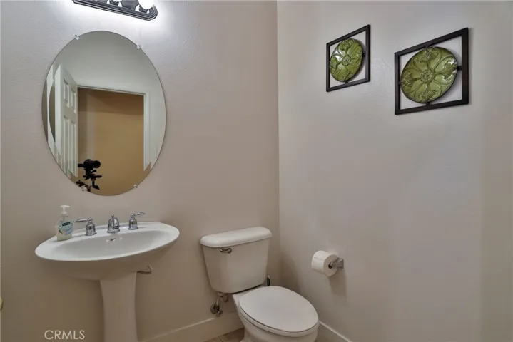 1/2 Bath