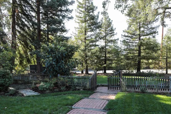 279 Covington Road, Los Altos, California 94024