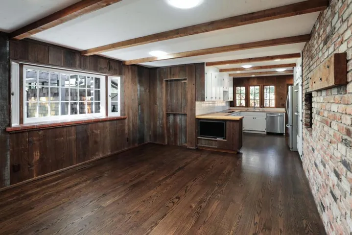 279 Covington Road, Los Altos, California 94024