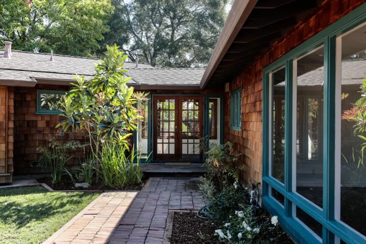 279 Covington Road, Los Altos, California 94024