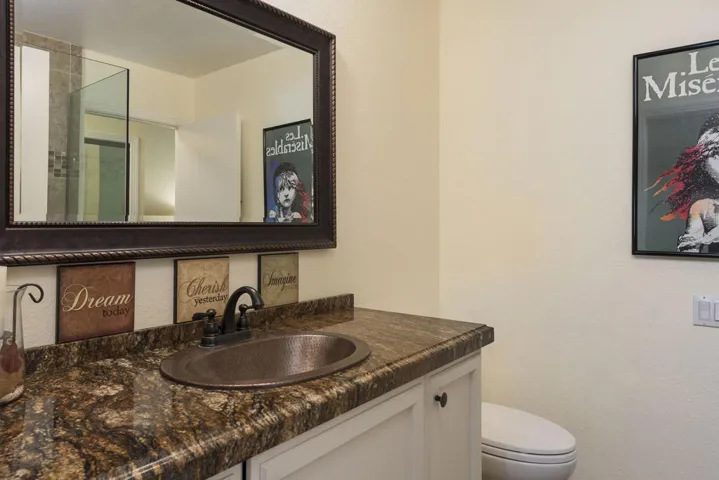 44017 Erie Court - Guest Bath and Powder