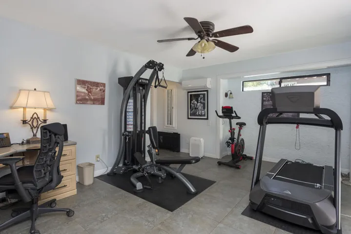 44017 Erie Court - Casita