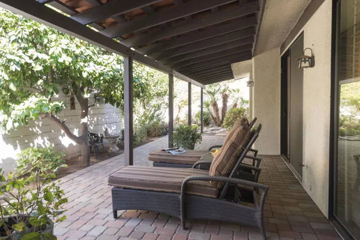 44017 Erie Court - Covered patio with ac