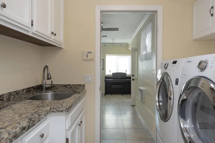 44017 Erie Court - Laundry Room with acc