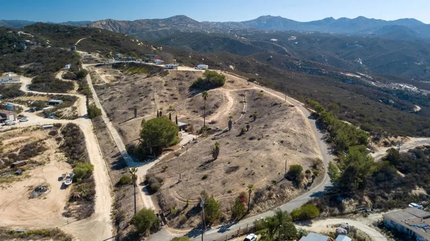 15863 Sequan Truck Trail, Alpine, California 91901