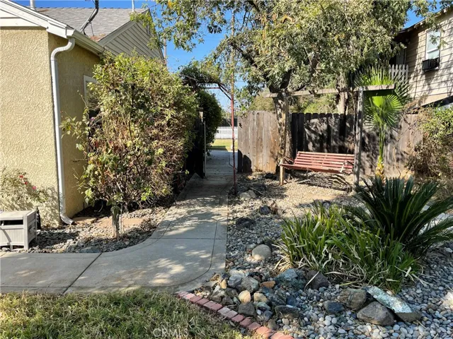 1802 Mckinley Avenue, Hanford, California 93230