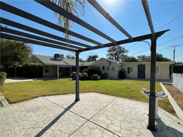 1802 Mckinley Avenue, Hanford, California 93230