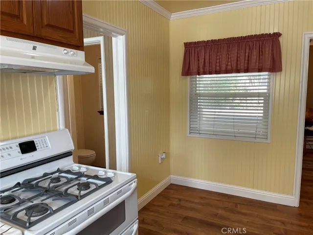 1802 Mckinley Avenue, Hanford, California 93230