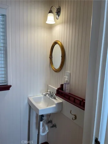 Quarter bath