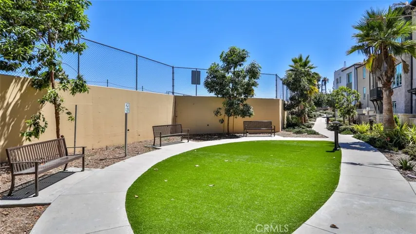 South Cove community turf area.