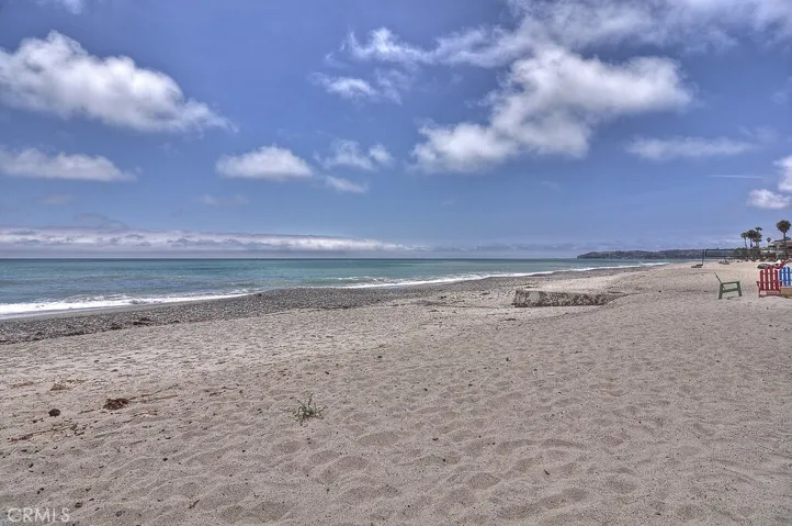 South Cove communtiy is close to the Dana Point Harbor, The Lantern District and beaches.