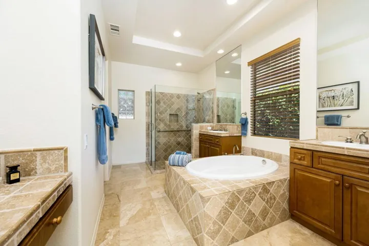 78181 Red Hawk Ln.