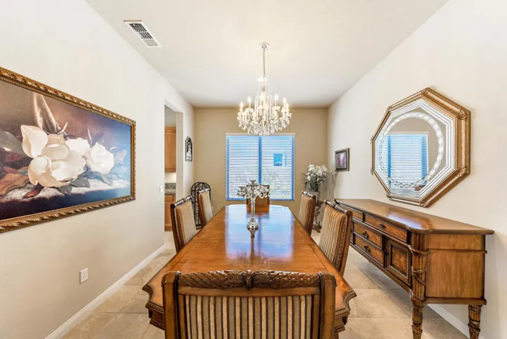 81713 Avenida Santiago-28