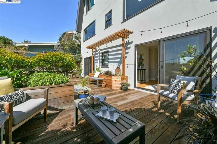 646 Colusa Avenue, Berkeley, California 94707