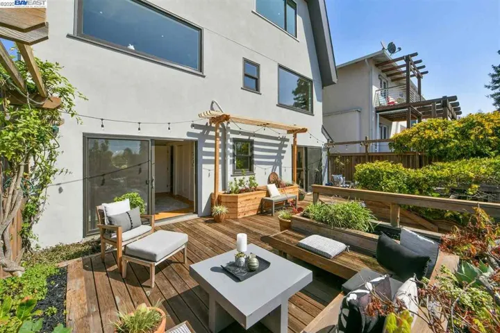 646 Colusa Avenue, Berkeley, California 94707