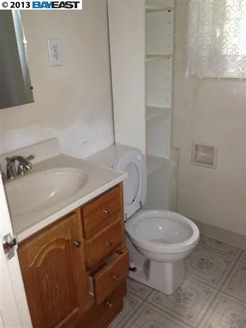 21279 Birch St, Hayward, California 94541-1537