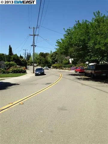 21279 Birch St, Hayward, California 94541-1537
