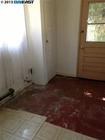 21279 Birch St, Hayward, California 94541-1537