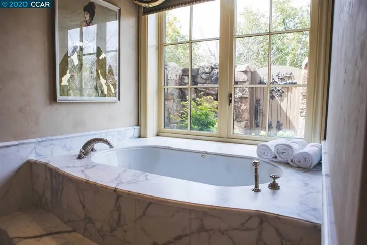 7 Country Oak Ln, Alamo, California 94507
