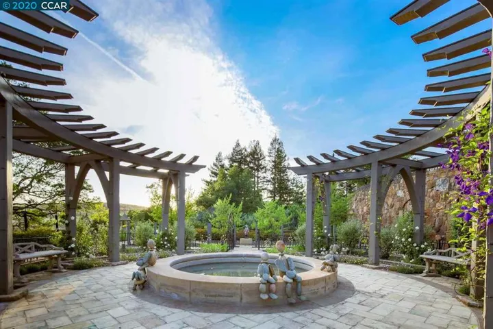 7 Country Oak Ln, Alamo, California 94507
