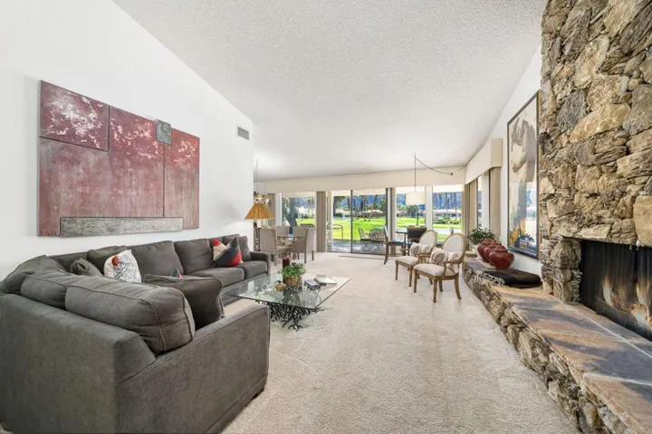 19-web-or-mls-RZValleVista_2022_019
