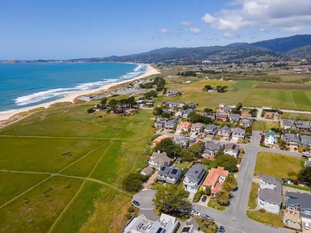 Myrtle, Half Moon Bay, California 94019 home-pic-7