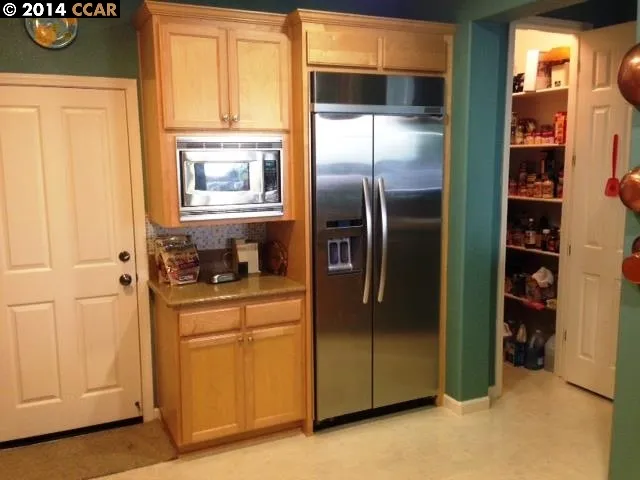 4000 Blacksmith Cir, Oakley, California 94561-4406