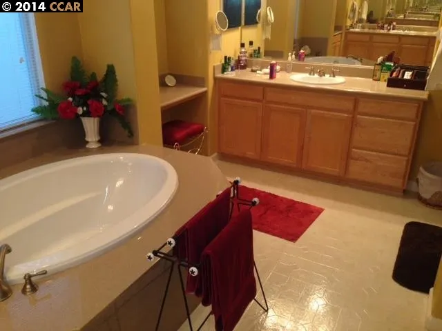 4000 Blacksmith Cir, Oakley, California 94561-4406