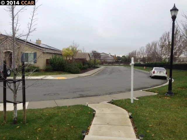 4000 Blacksmith Cir, Oakley, California 94561-4406