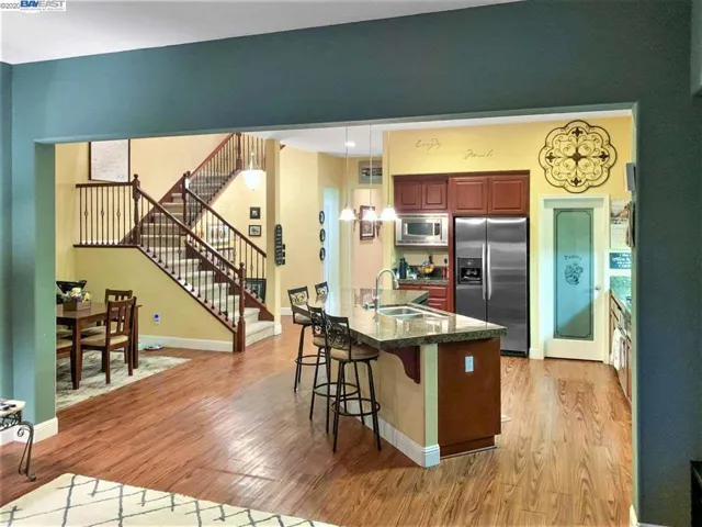 1721 Cherry Blossom Ln, Tracy, California 95377