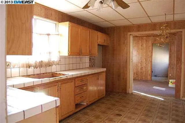 1485 82nd Ave, Oakland, California 94621-2201