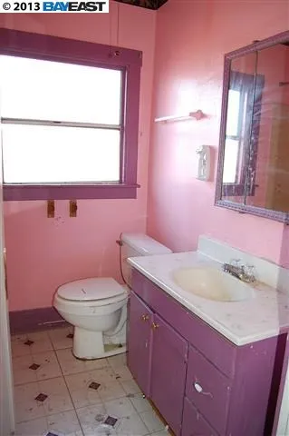 1485 82nd Ave, Oakland, California 94621-2201