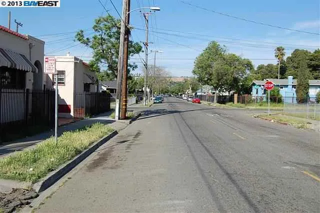 1485 82nd Ave, Oakland, California 94621-2201