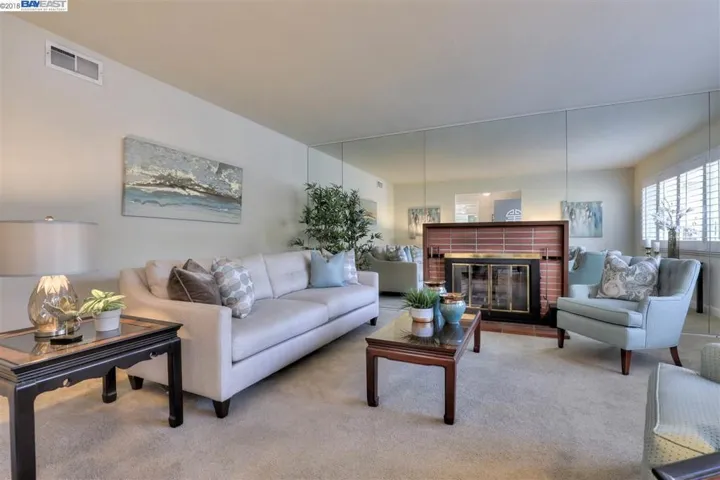 4826 Meadowbrook Dr, Richmond, California 94803