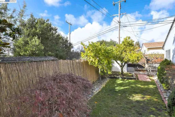 4826 Meadowbrook Dr, Richmond, California 94803