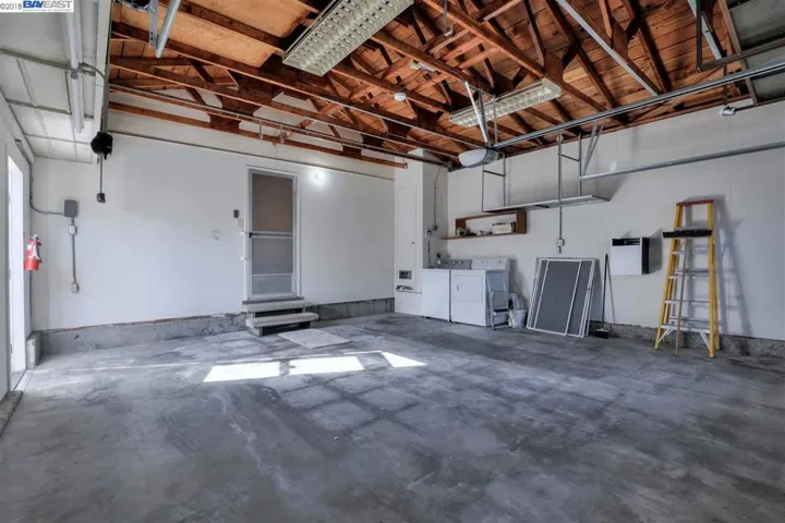 4826 Meadowbrook Dr, Richmond, California 94803