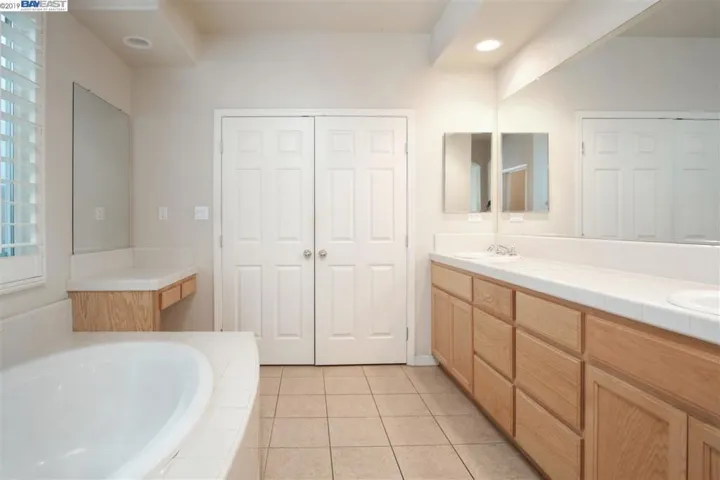 1213 Hartwell Ave, Stockton, California 95209